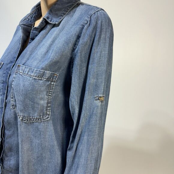 Cloth & Stone Women’s Button Front Shirt Size M Blue Chambray Tencel Back Slit - Picture 3 of 11